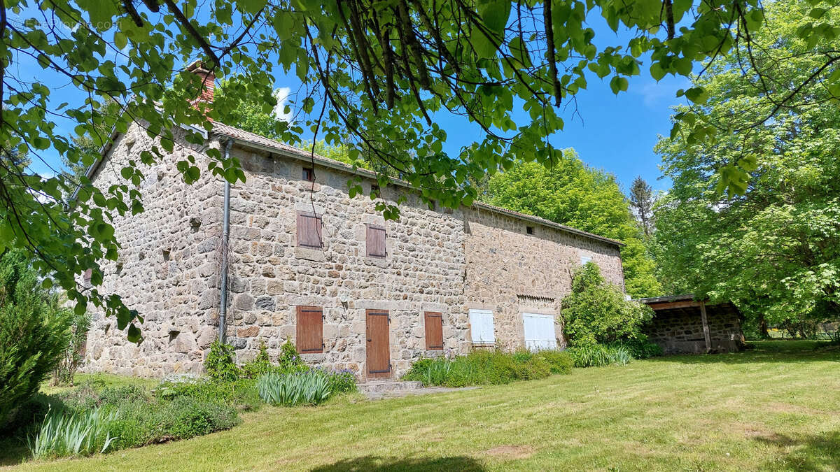 Maison à SAINT-AGREVE