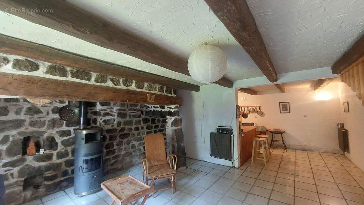 Maison à SAINT-AGREVE