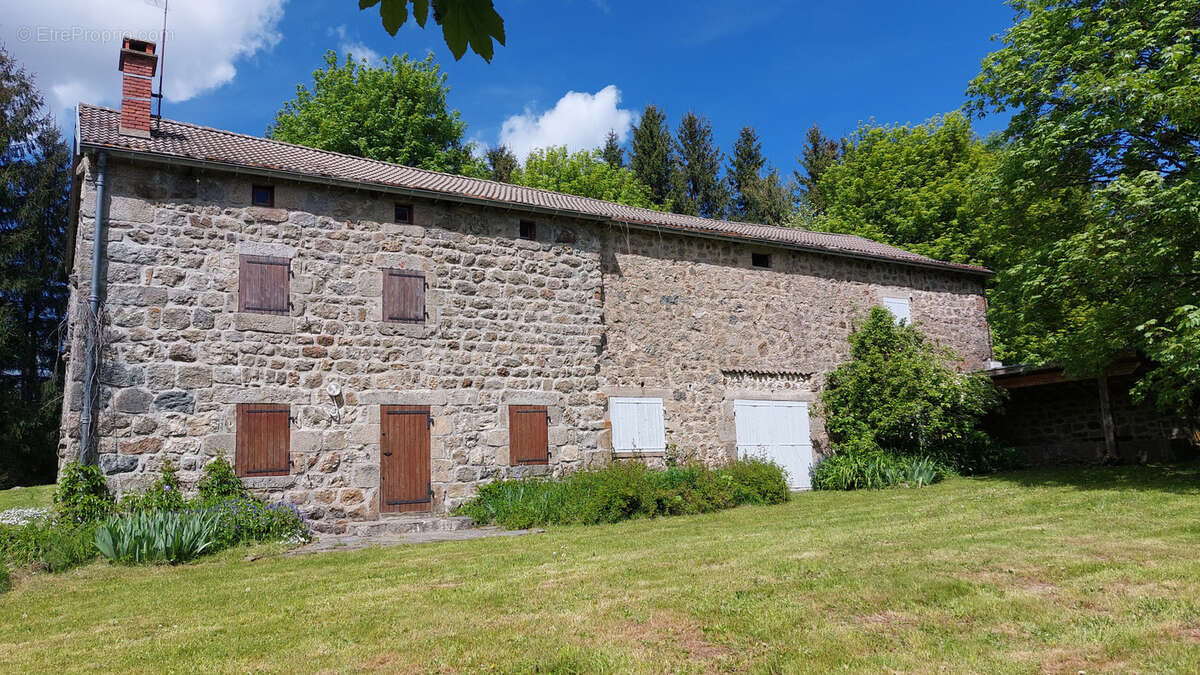 Maison à SAINT-AGREVE