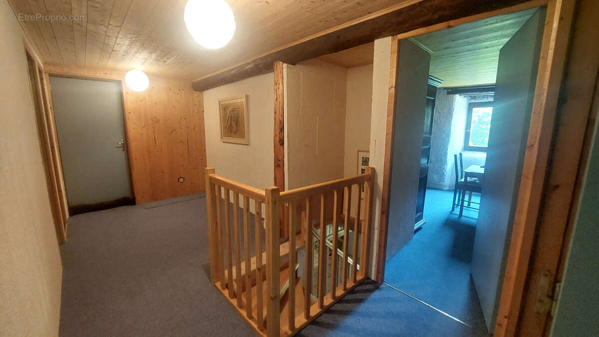 Maison à SAINT-AGREVE