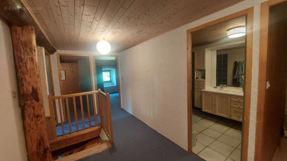 Maison à SAINT-AGREVE