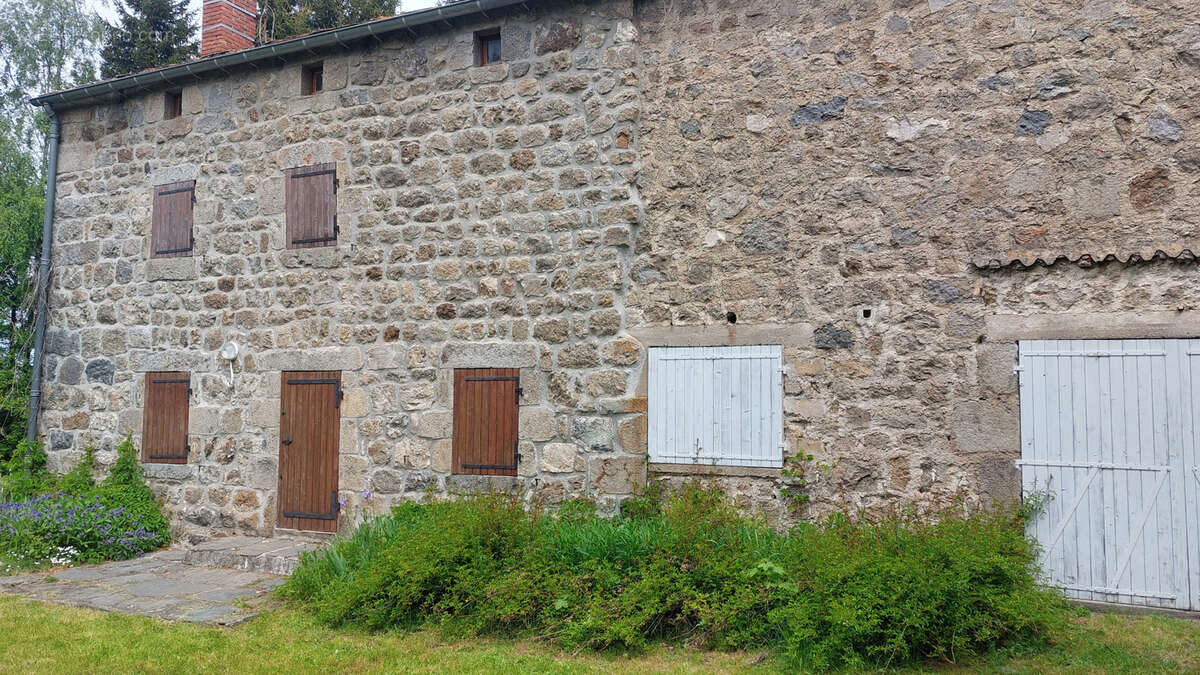 Maison à SAINT-AGREVE