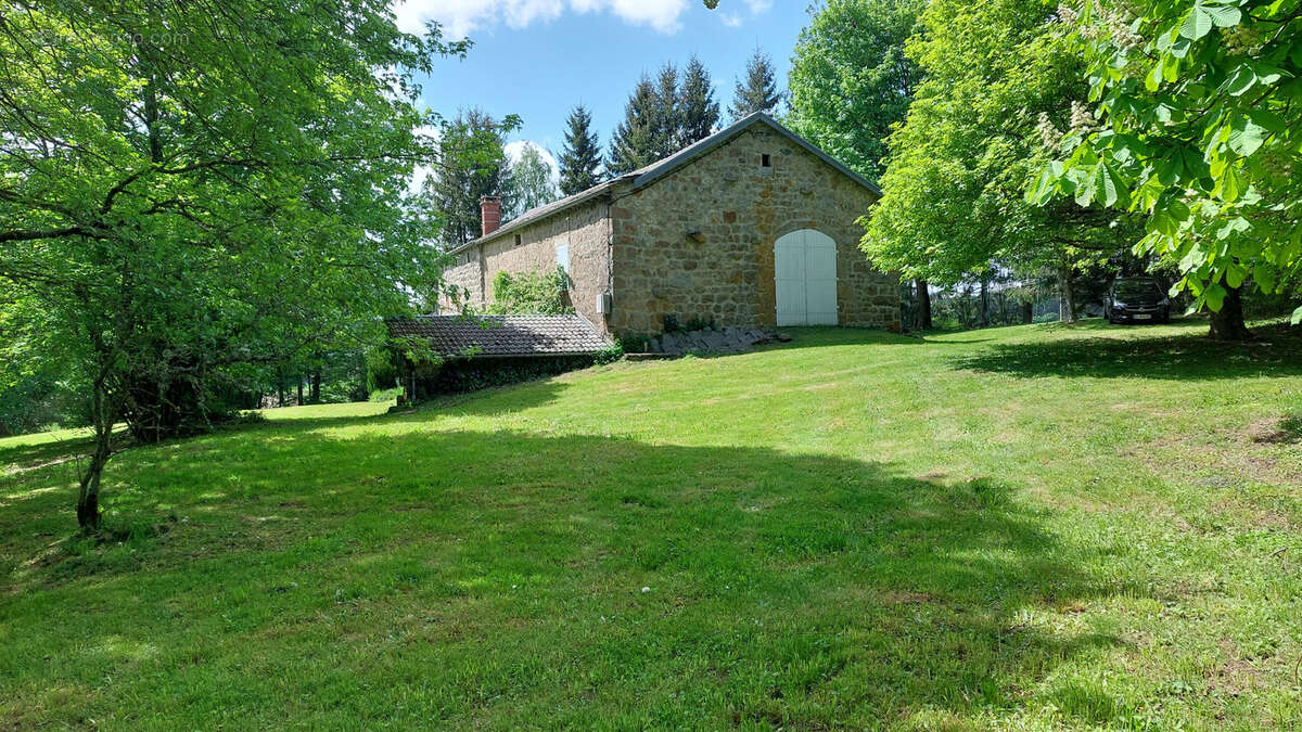 Maison à SAINT-AGREVE