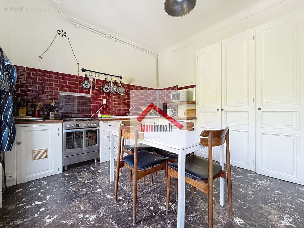 Maison à TERRASSON-LAVILLEDIEU