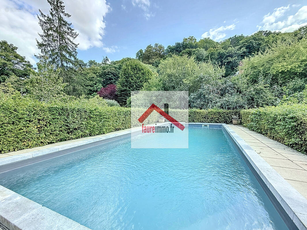 Maison à TERRASSON-LAVILLEDIEU