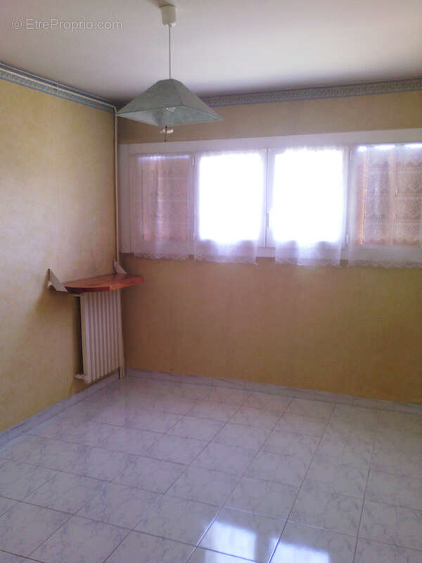 Appartement à MARSEILLE-15E