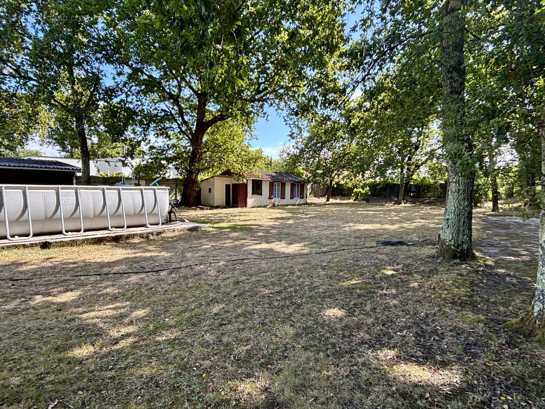 Terrain à GUJAN-MESTRAS