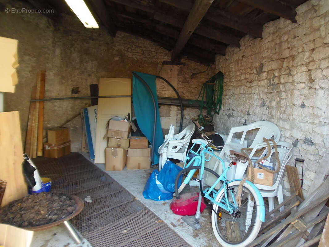 Maison à CHENAC-SAINT-SEURIN-D&#039;UZET