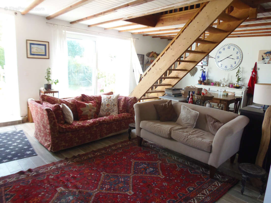 Maison à CHENAC-SAINT-SEURIN-D&#039;UZET