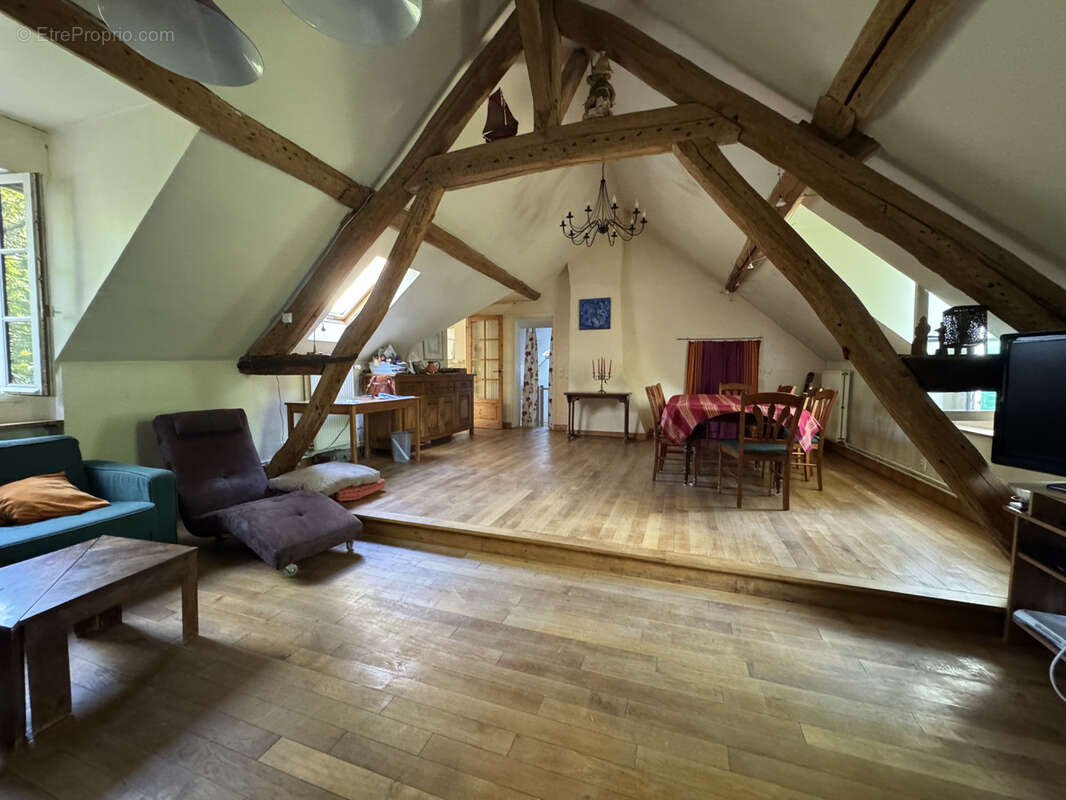 Maison à VILLERS-COTTERETS