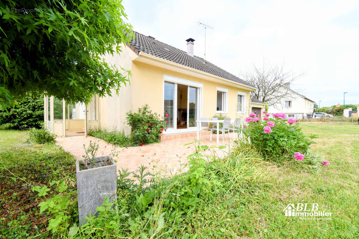 Maison à IVRY-LA-BATAILLE