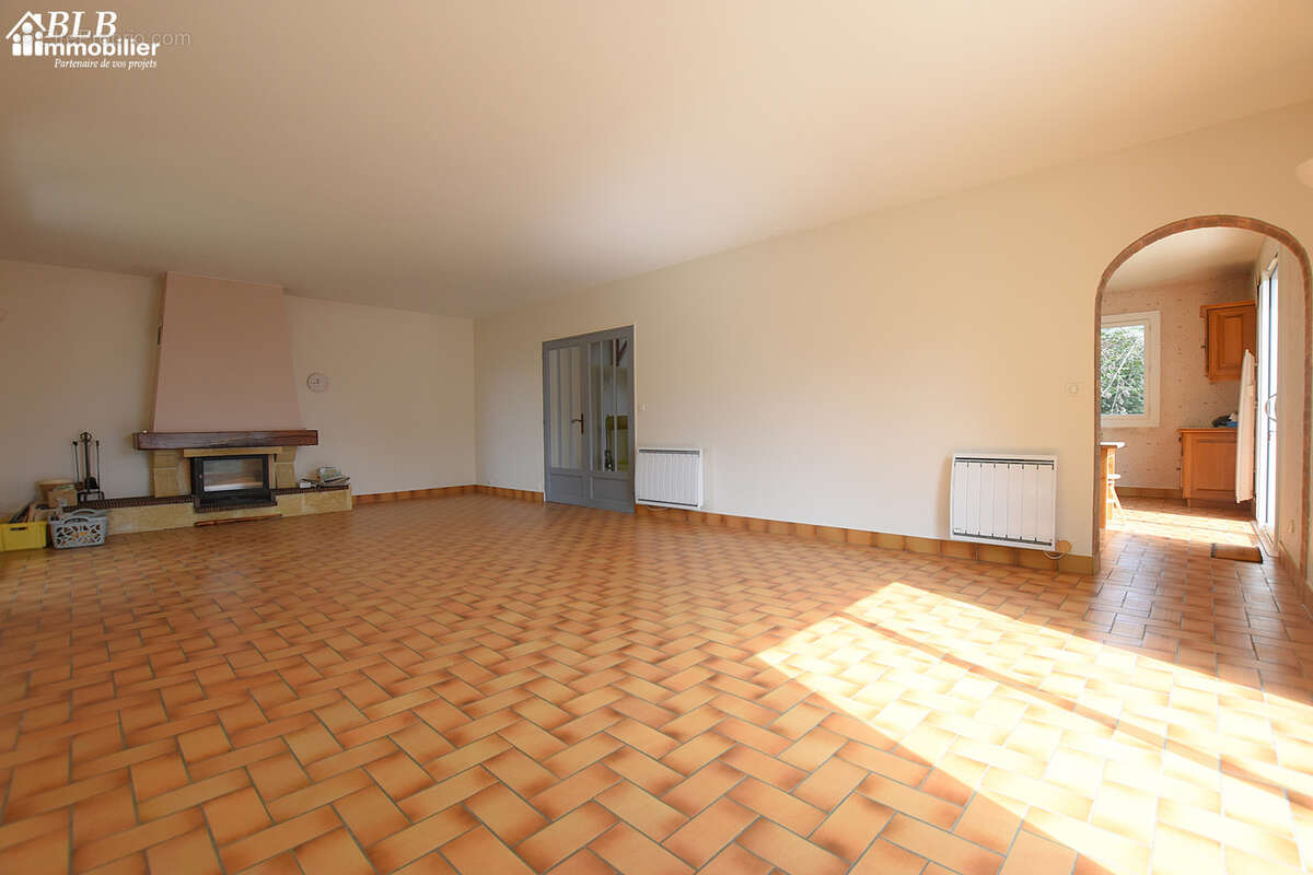 Maison à CERNAY-LA-VILLE