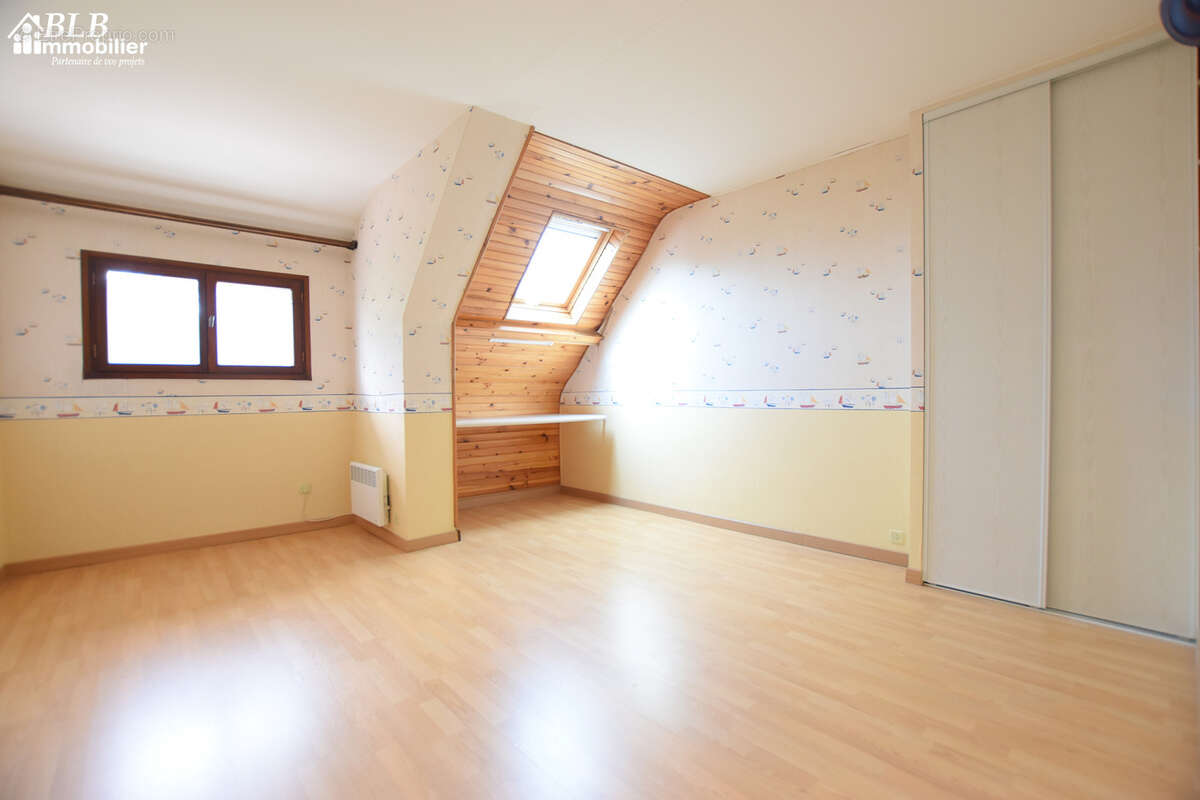 Maison à CERNAY-LA-VILLE