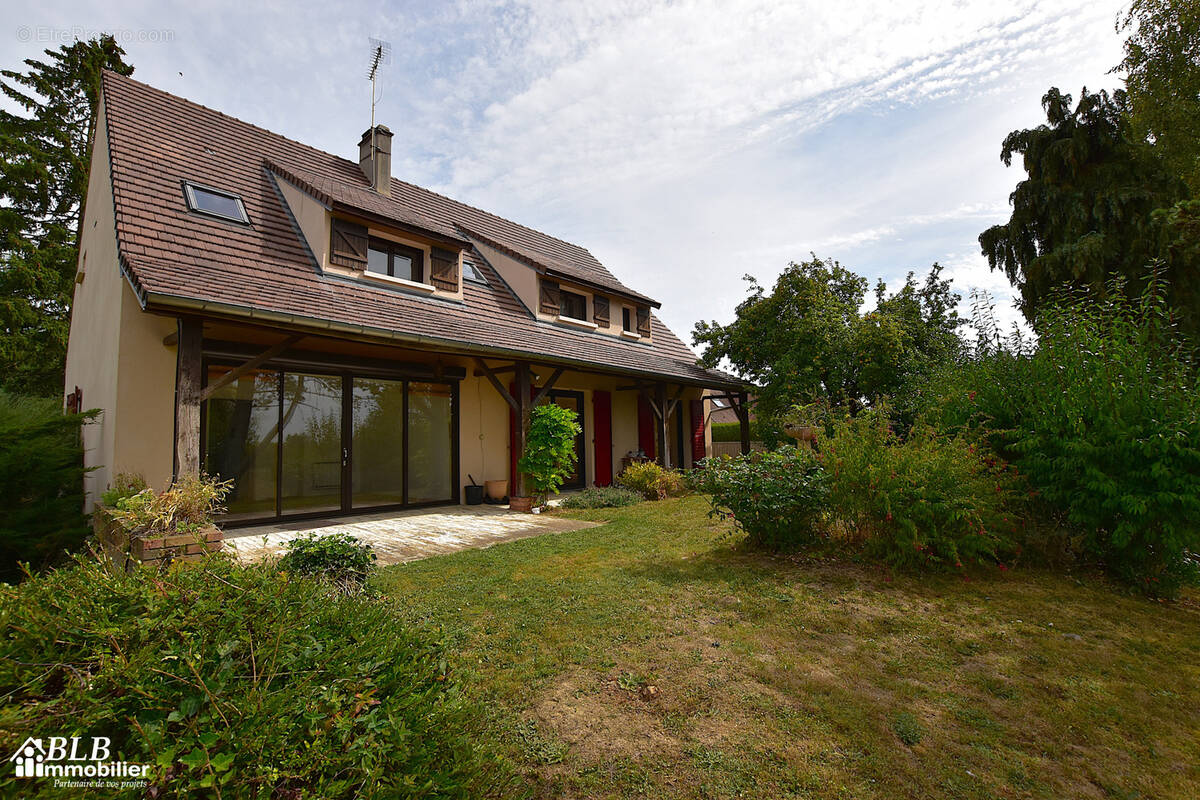 Maison à CERNAY-LA-VILLE