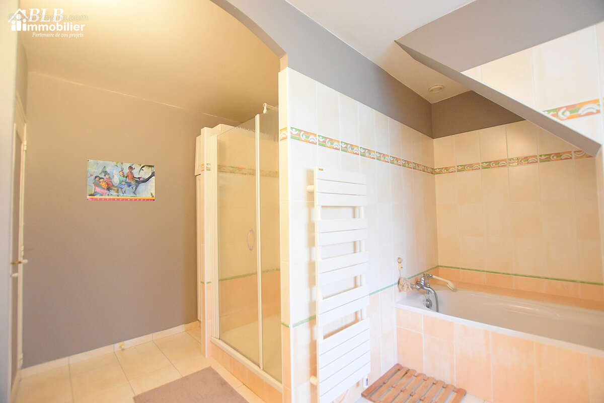 Maison à CERNAY-LA-VILLE