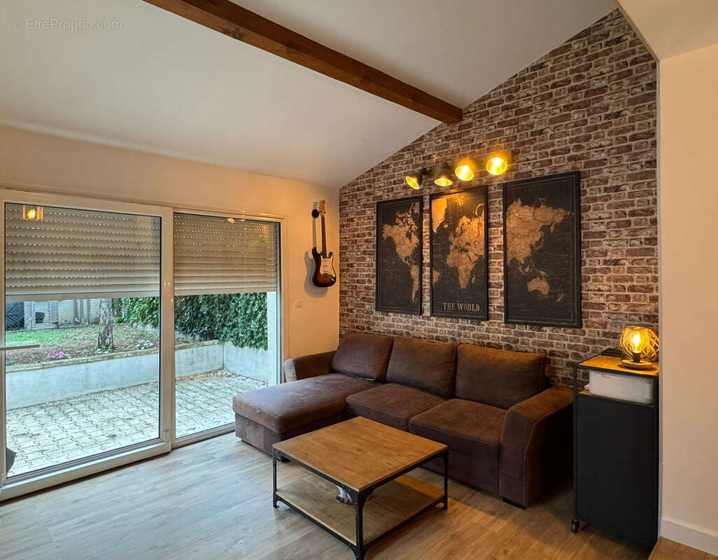 Maison à BOURG-DE-PEAGE