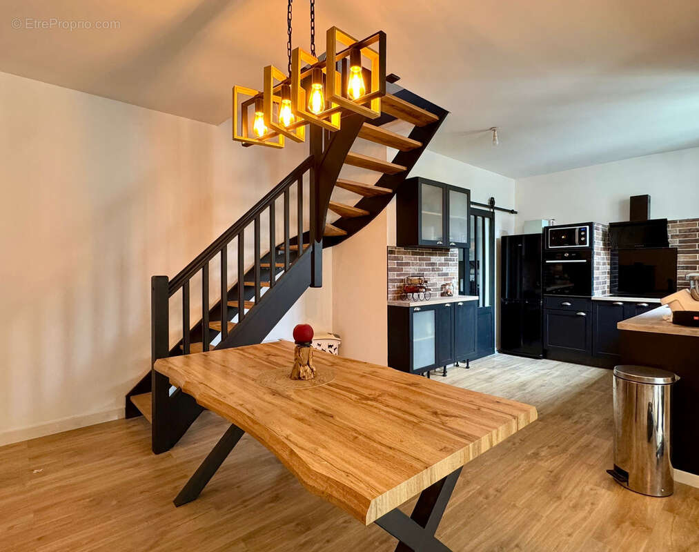 Maison à BOURG-DE-PEAGE