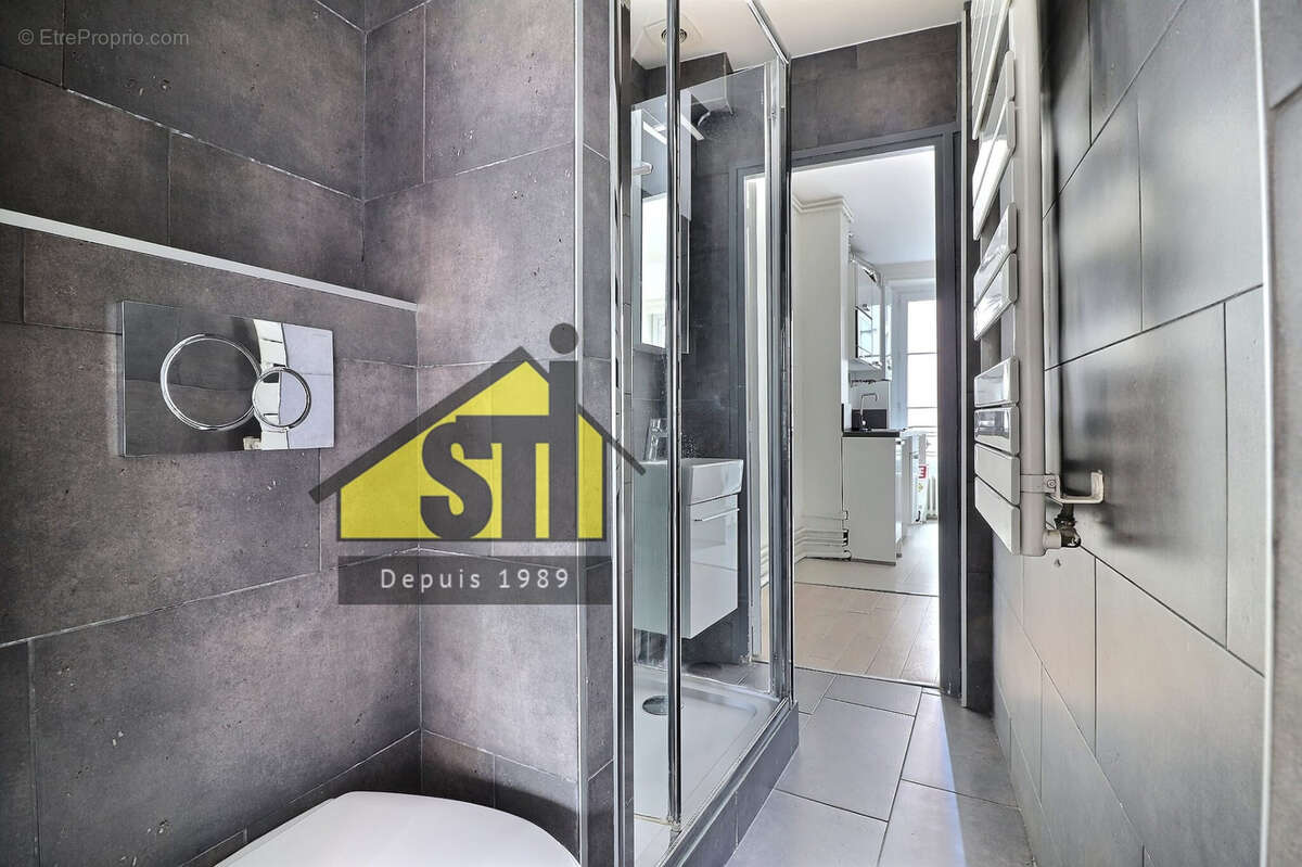 Appartement à PARIS-14E