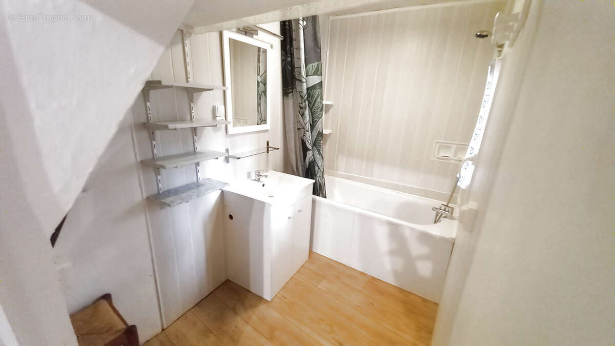 Maison à GRAISSESSAC