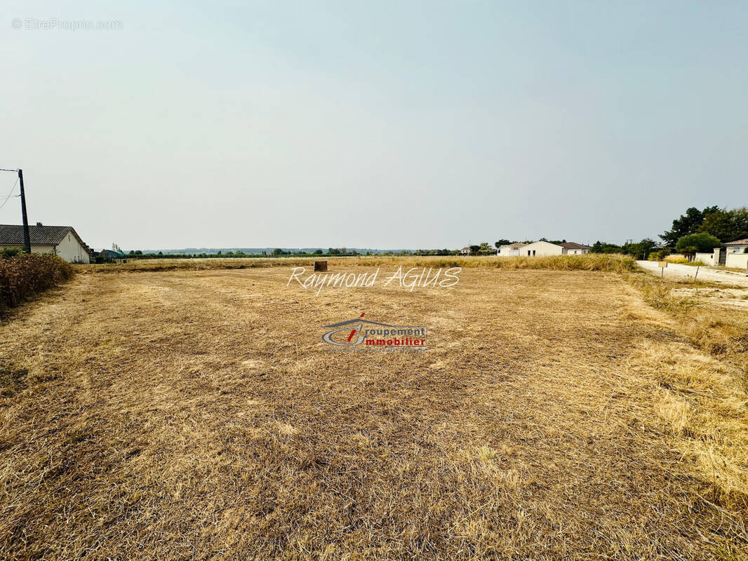 Terrain à GARDONNE
