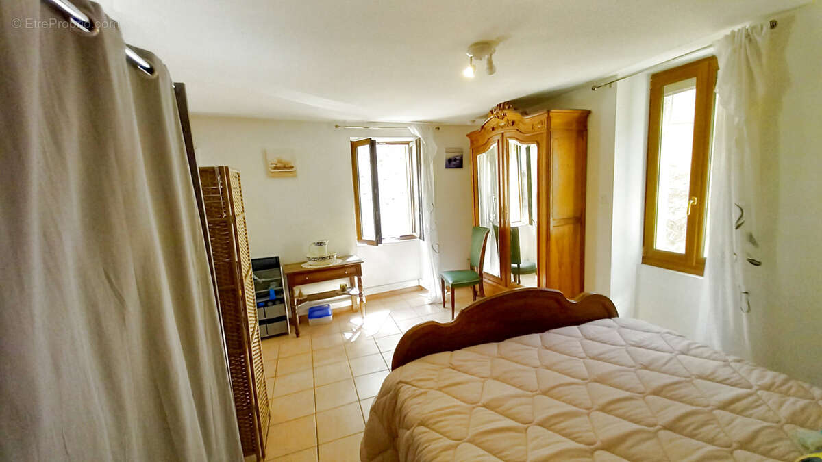 Maison à LE POUJOL-SUR-ORB