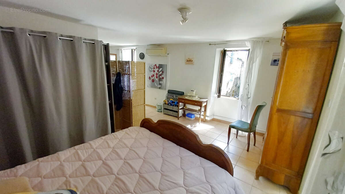 Maison à LE POUJOL-SUR-ORB