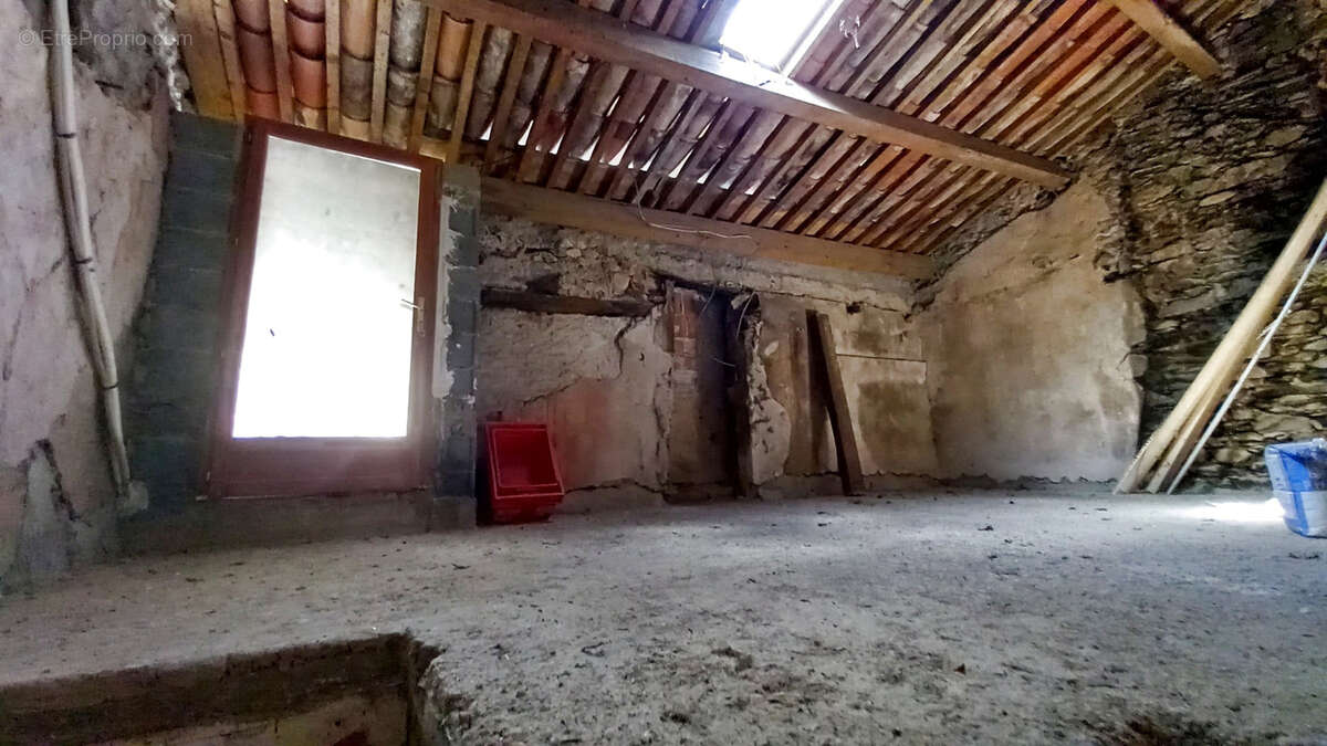 Maison à LE POUJOL-SUR-ORB