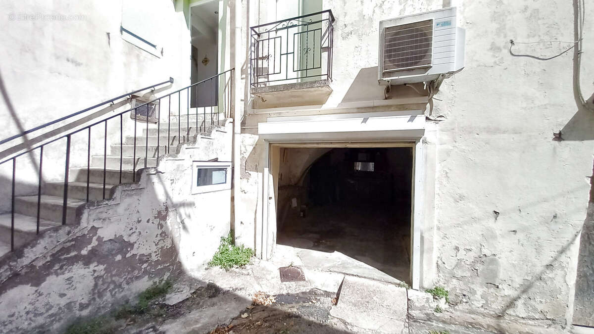 Maison à LE POUJOL-SUR-ORB