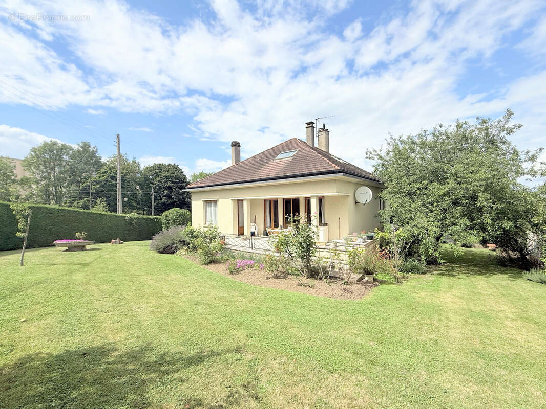 Maison à RUEIL-MALMAISON