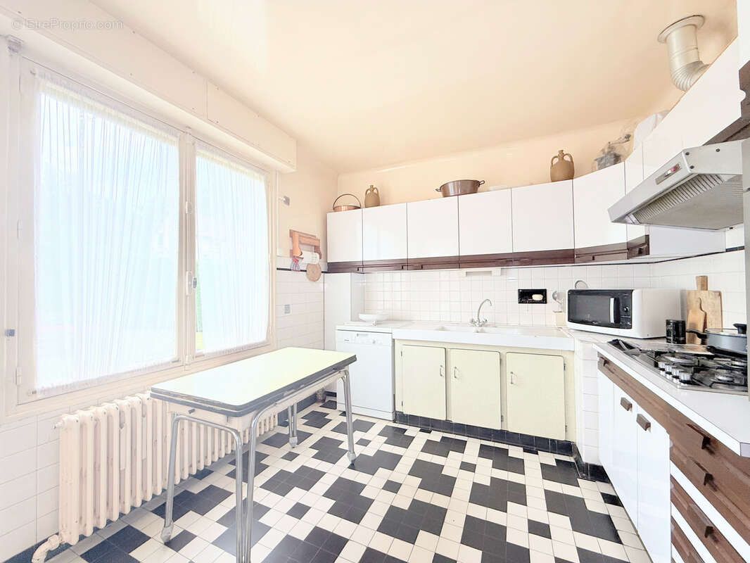 Maison à RUEIL-MALMAISON