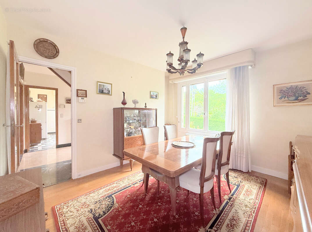 Maison à RUEIL-MALMAISON