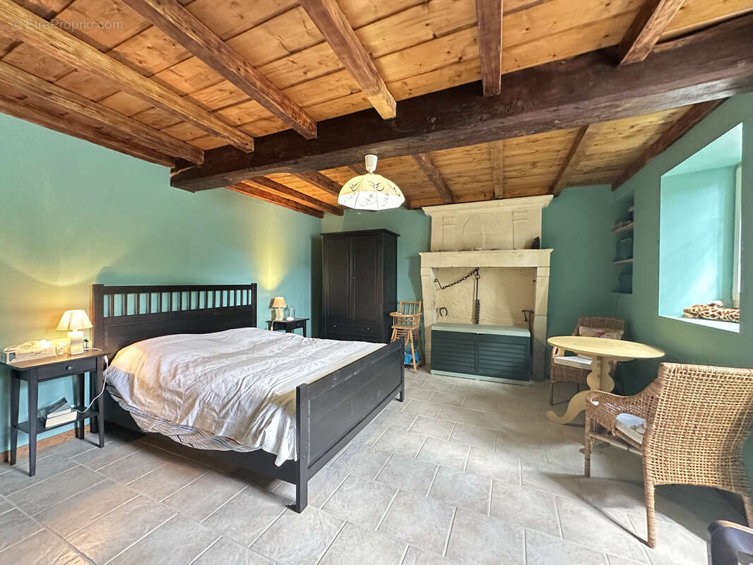 Maison à SAINT-GERMAIN-DE-VIBRAC