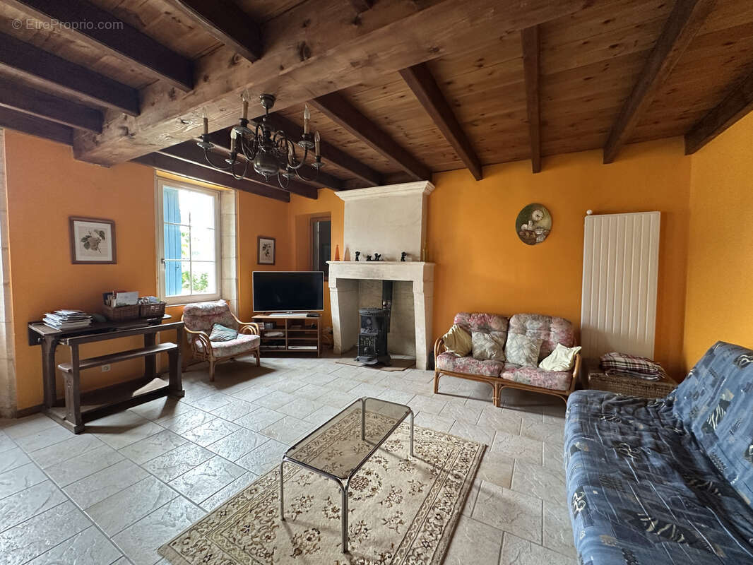 Maison à SAINT-GERMAIN-DE-VIBRAC