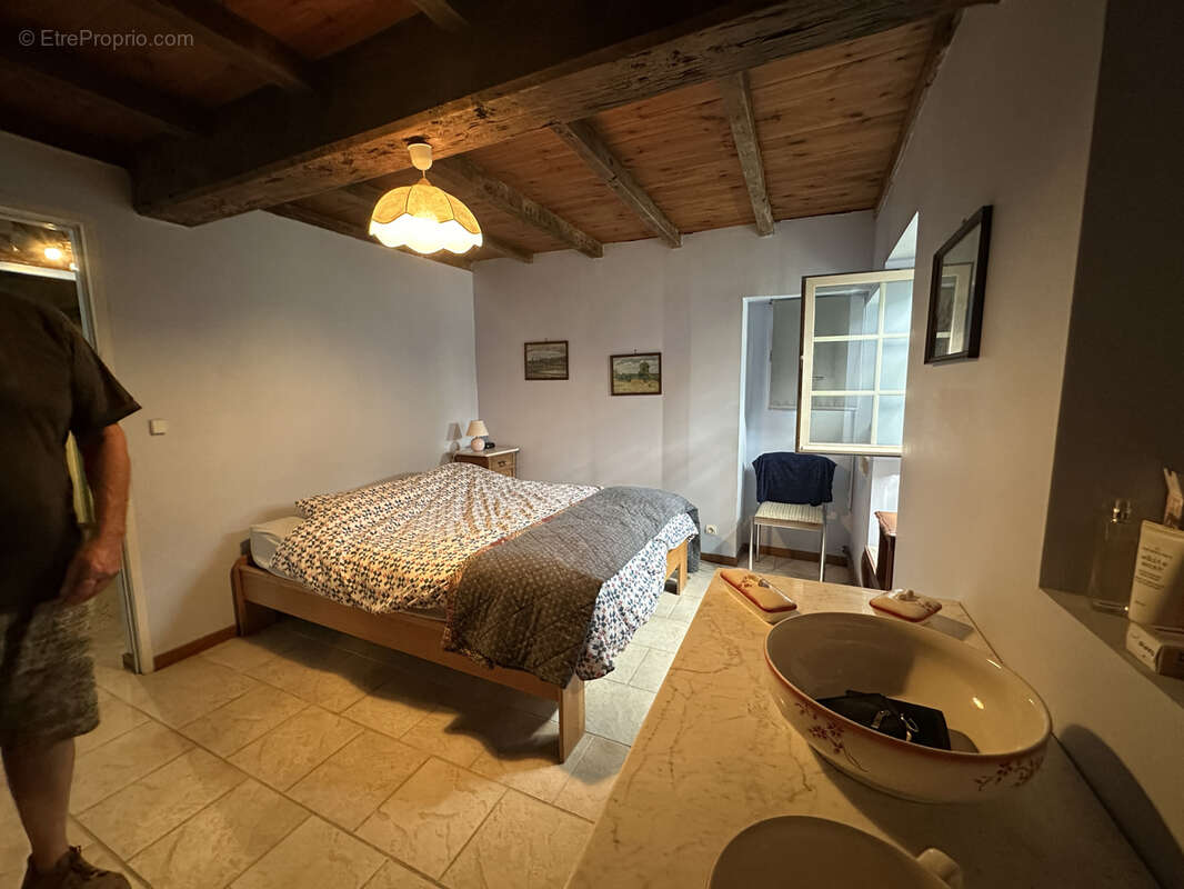 Maison à SAINT-GERMAIN-DE-VIBRAC