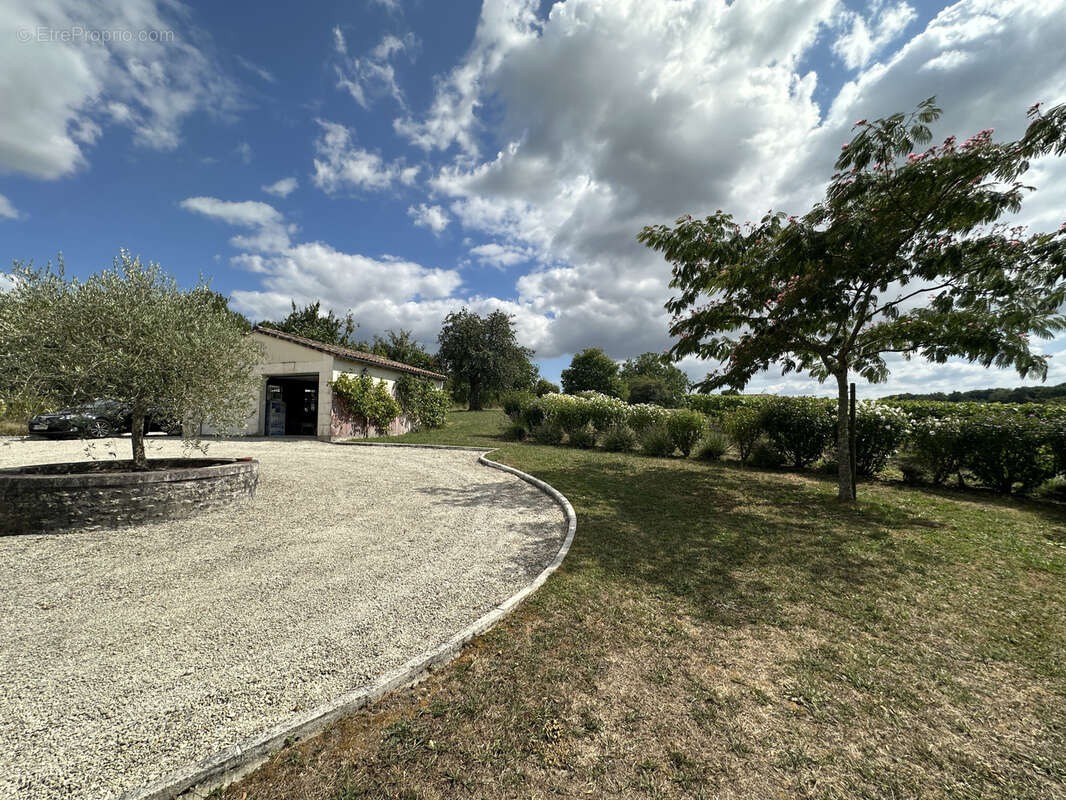 Maison à SAINT-GERMAIN-DE-VIBRAC