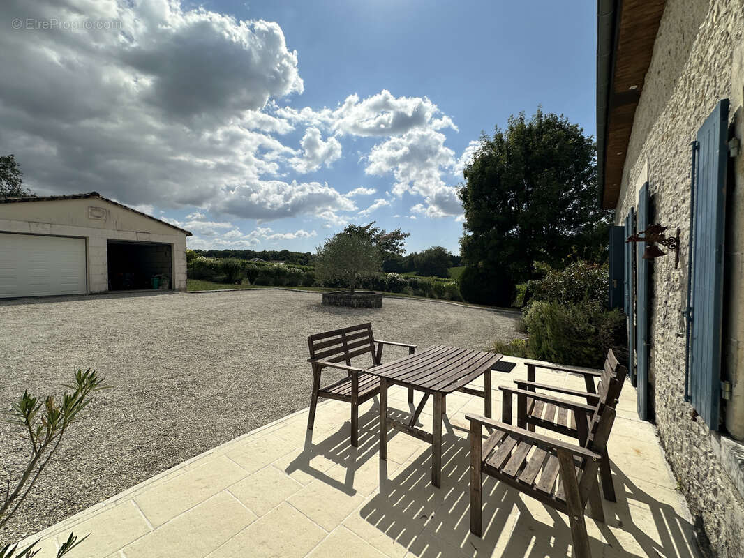 Maison à SAINT-GERMAIN-DE-VIBRAC