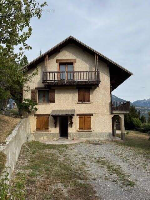 Maison à EMBRUN
