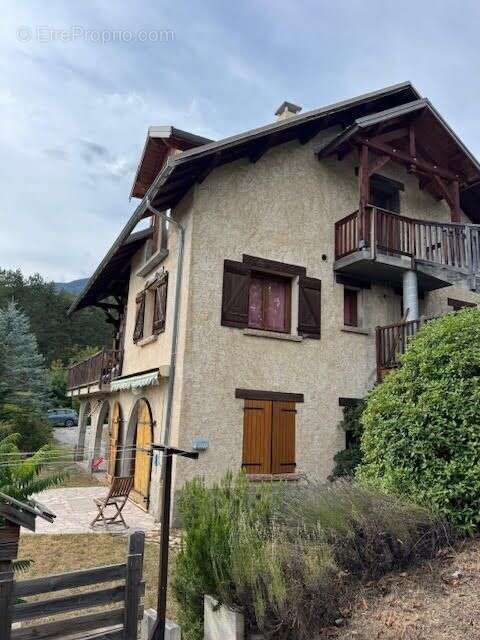 Maison à EMBRUN
