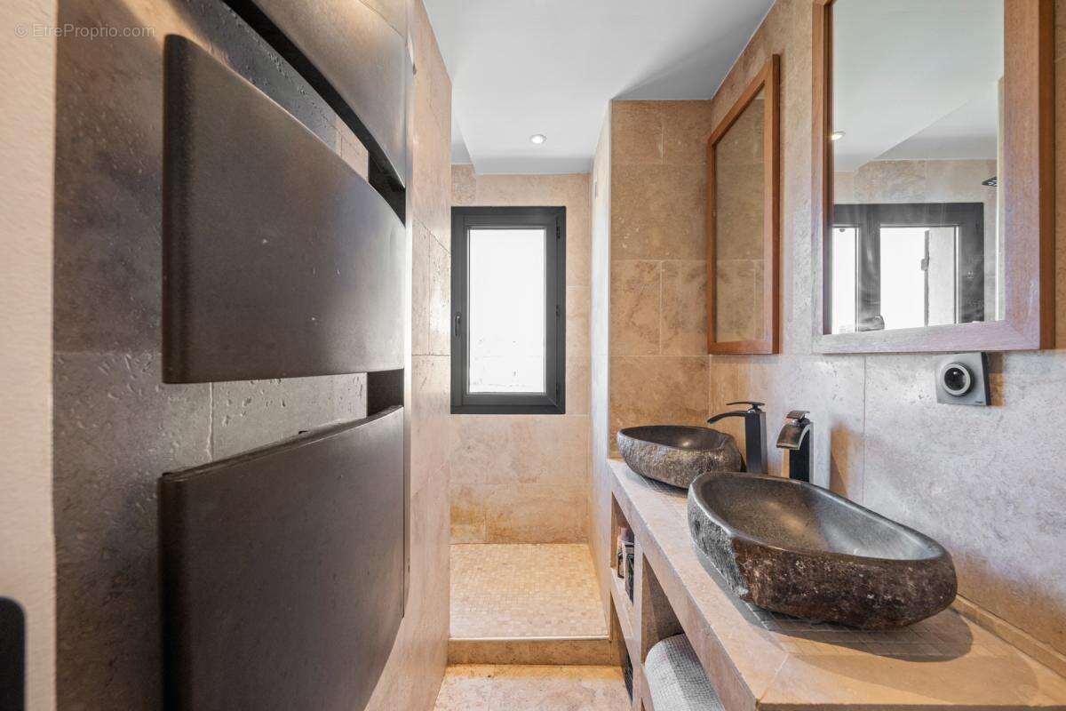 Maison à CAGNES-SUR-MER