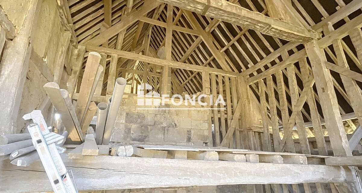 Maison à HERMIVAL-LES-VAUX