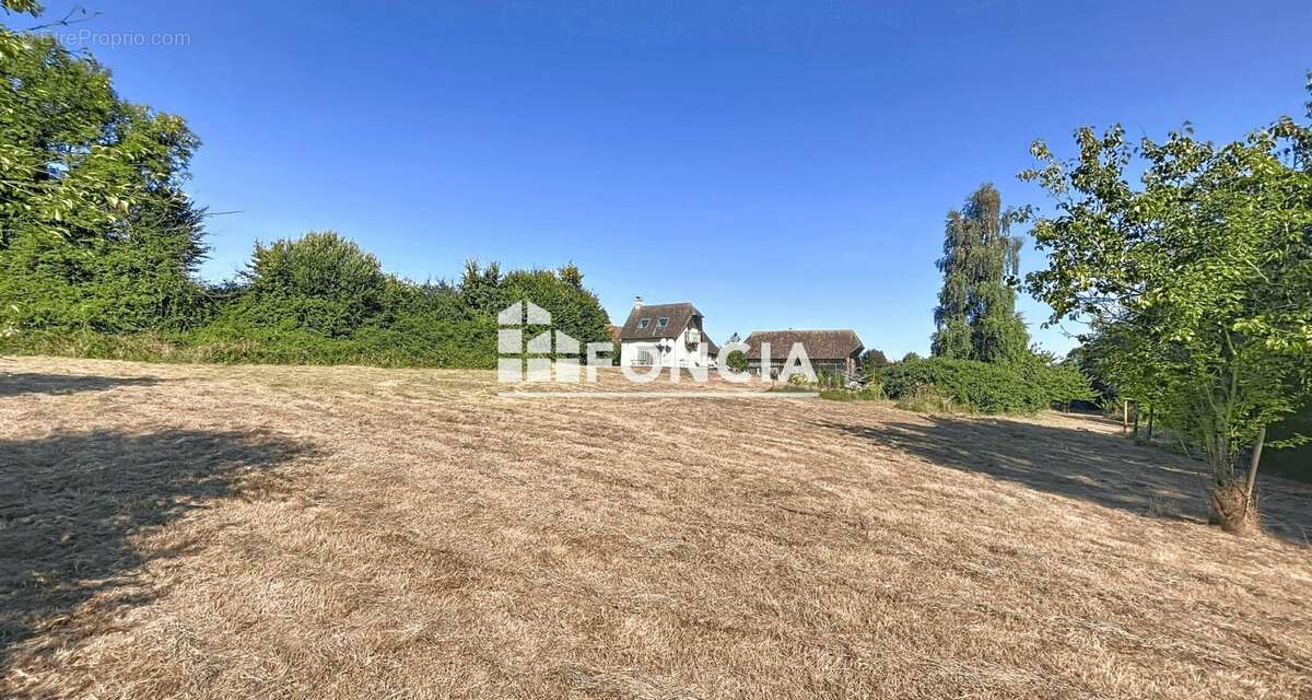 Maison à HERMIVAL-LES-VAUX