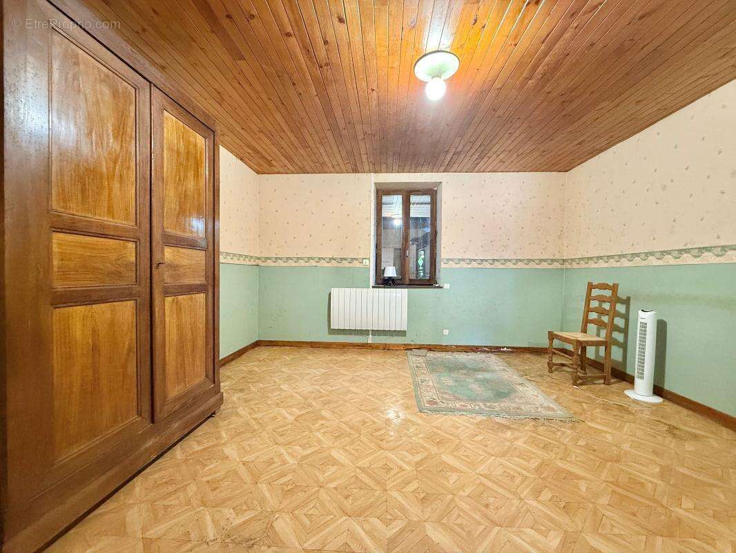 Maison à ARC-SUR-TILLE