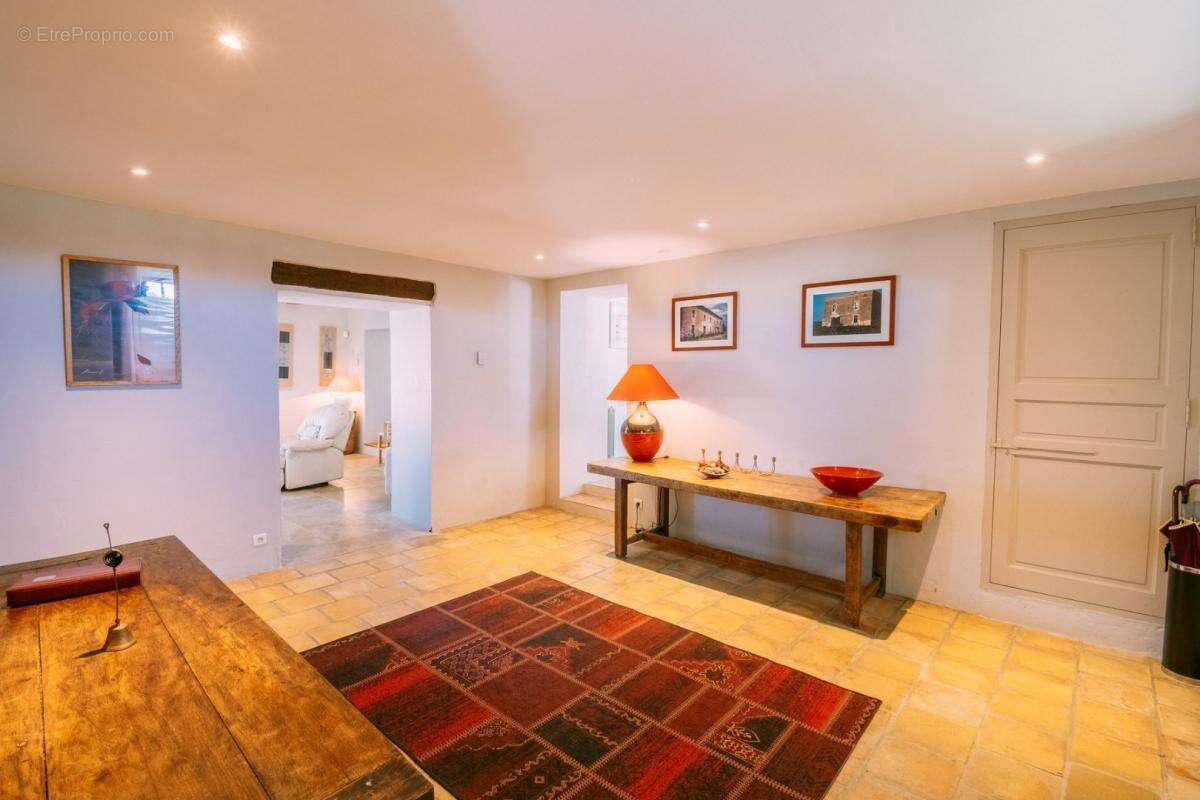 Maison à CAHUZAC-SUR-VERE