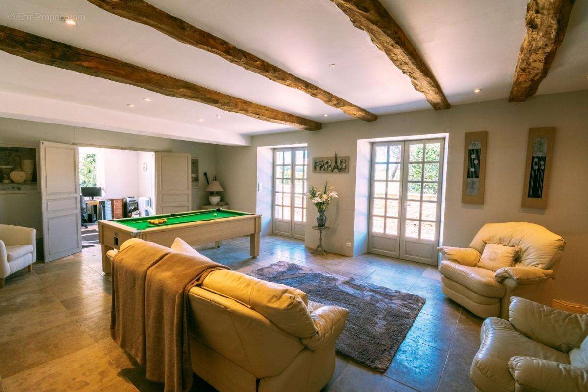 Maison à CAHUZAC-SUR-VERE