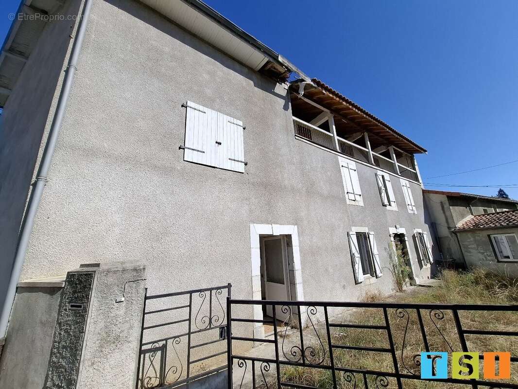 Maison à SAINT-LAURENT-DE-NESTE