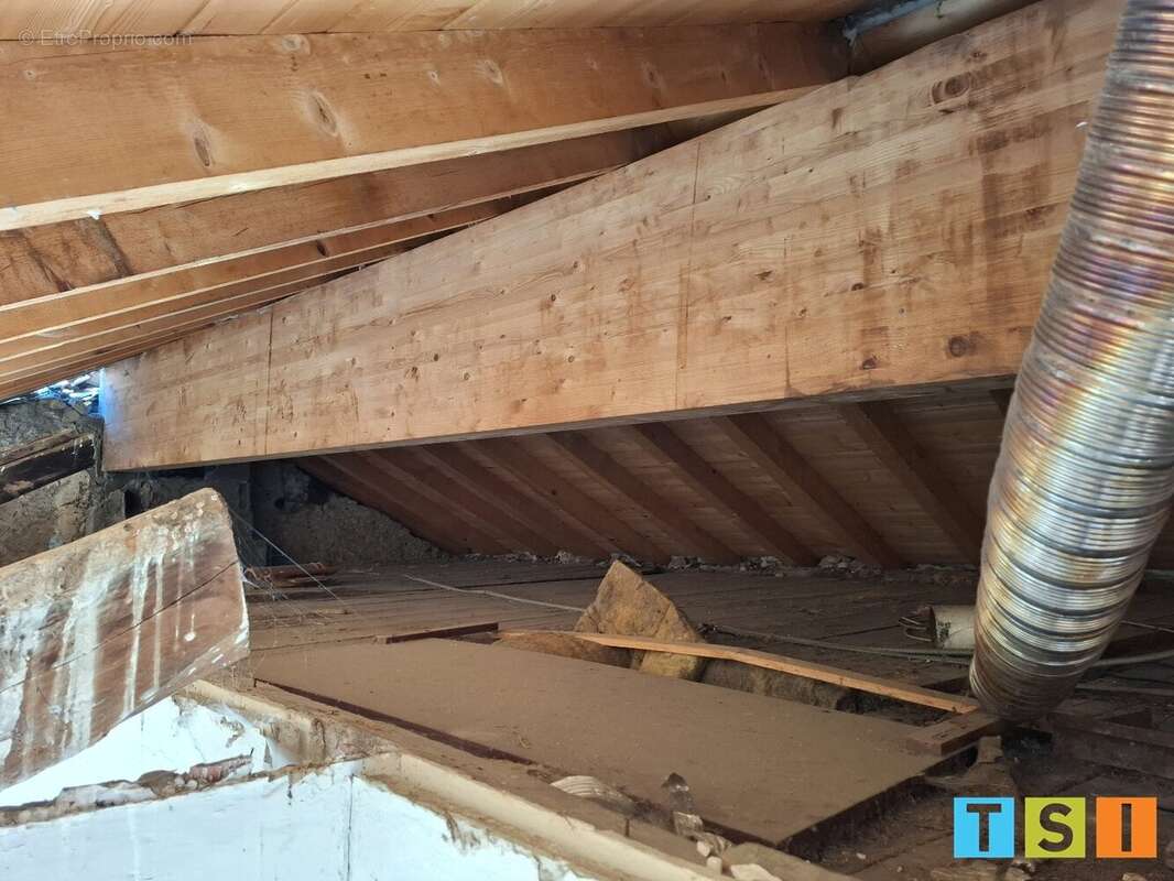 Maison à SAINT-LAURENT-DE-NESTE