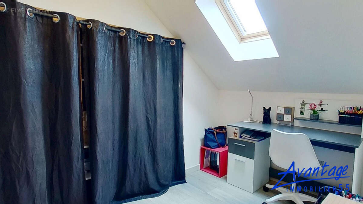 Maison à ERIZE-LA-BRULEE