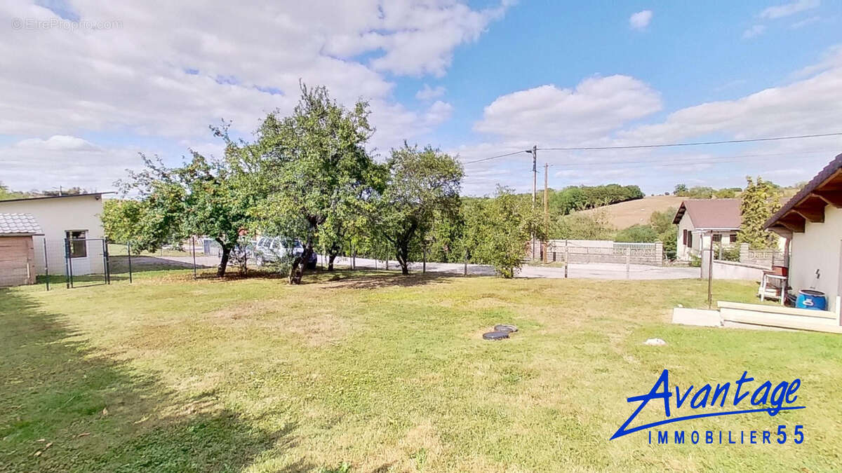 Maison à ERIZE-LA-BRULEE