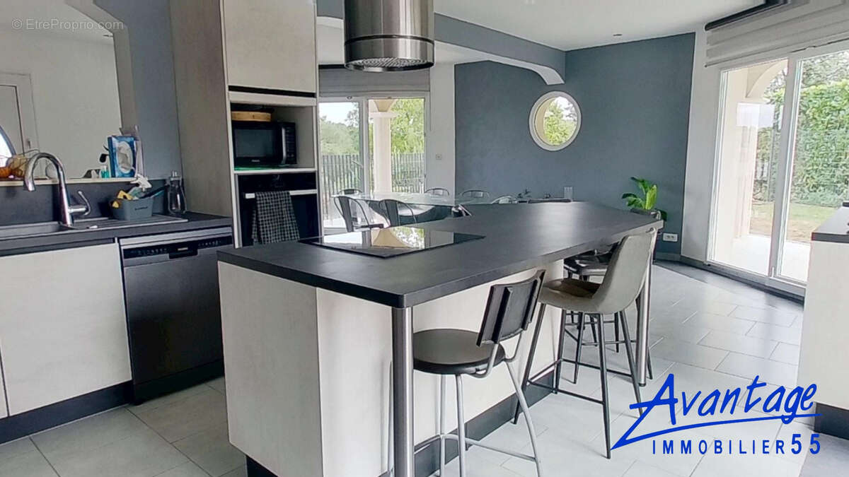 Maison à ERIZE-LA-BRULEE