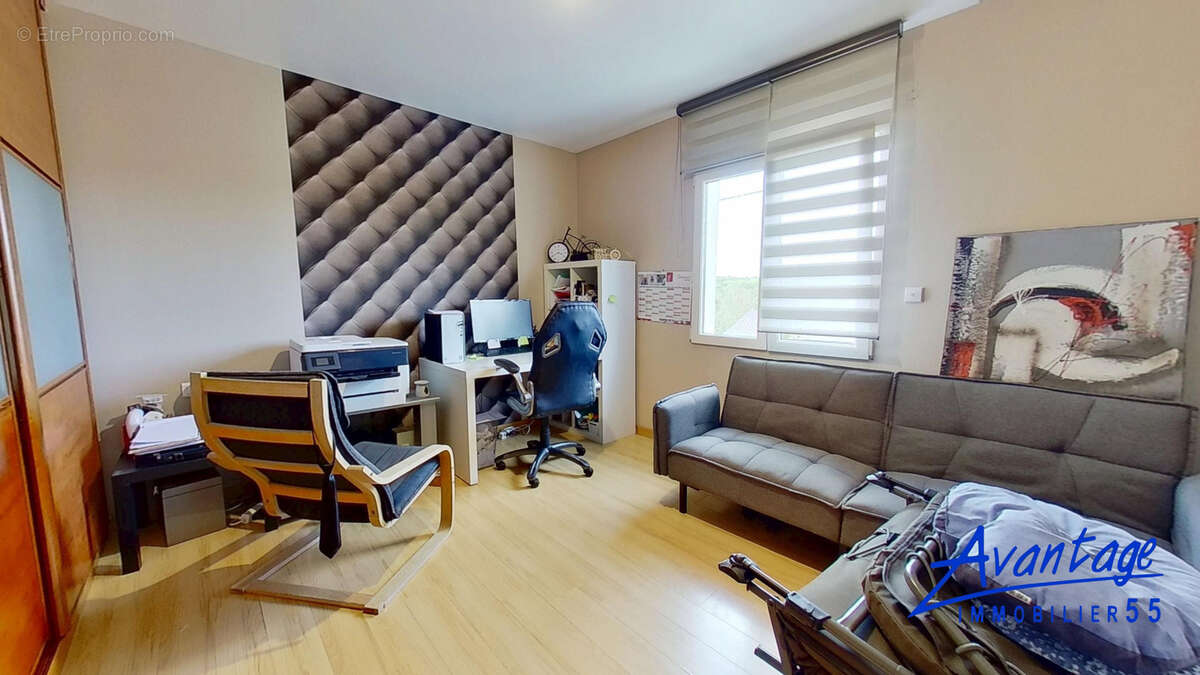 Maison à ERIZE-LA-BRULEE